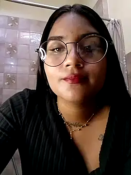 Zoe Renata online show from 07.05.26
