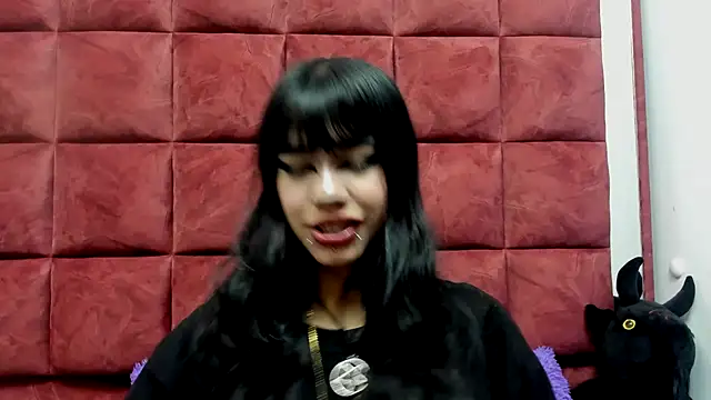 DAKOTALUCIFENA online show from 03.14.26