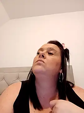 louisa36 online show from 02.28.26