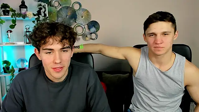 Snapshot of emmanuel_shine chatting on 03.16.26 emmanuel shine online show from 03.16.26