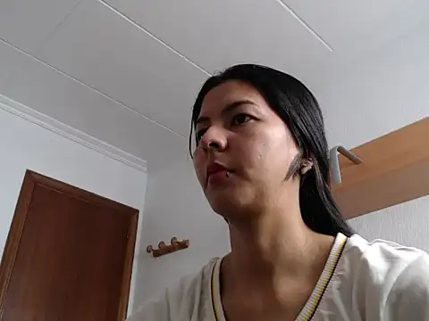 Snapshot of ZeforAitanna chatting on 02.19.26 ZeforAitanna online show from 02.19.26