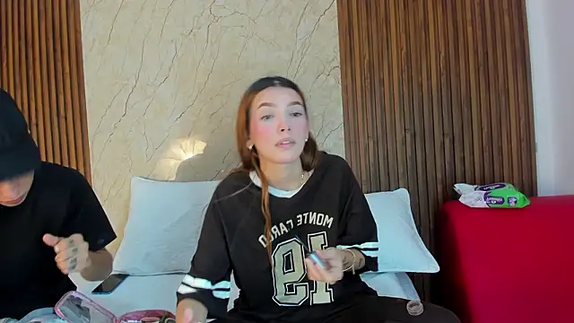 Snapshot of sarita_alexis chatting on 02.17.26 sarita alexis online show from 02.17.26