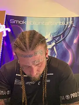 Smokebluntafterblunt online show from 04.20.26
