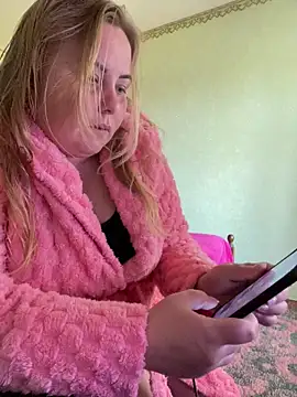 Mommy-girl-Lola online show from 05.05.26