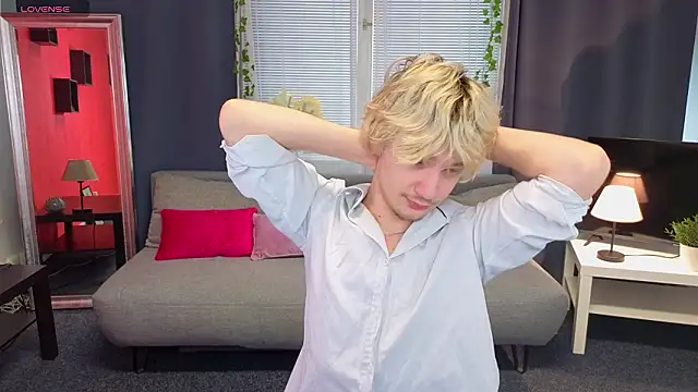 JameMiller online show from 03.11.26