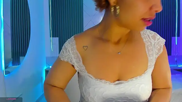 Shantall-blue online show from 03.16.26