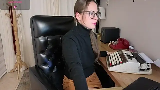 kate thompson  online show from 05.02.26