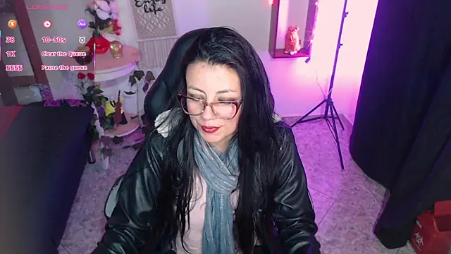 QueenRose94 online show from 03.13.26