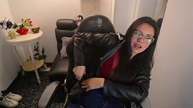 QueenRose94 online show from 04.21.26