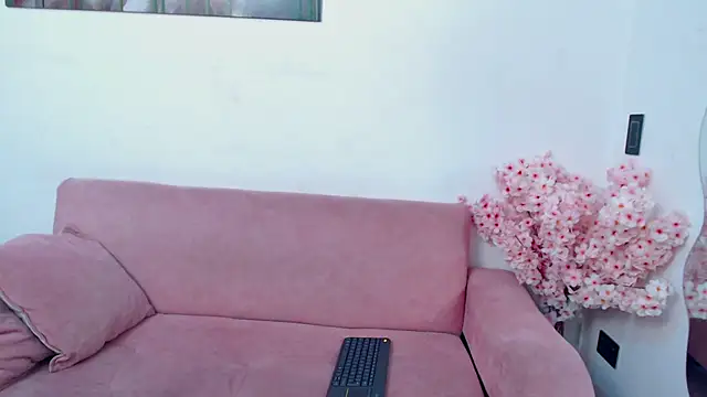 Kitty f00x online show from 04.29.26