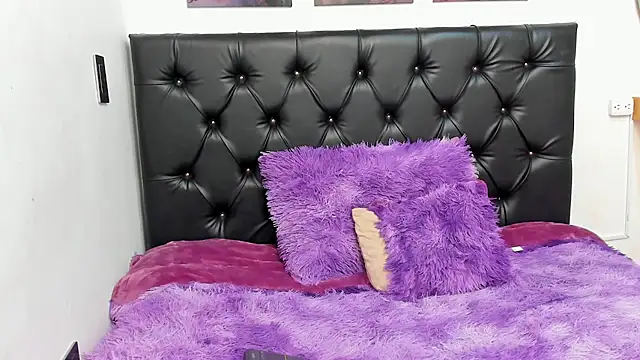 Kitty f00x online show from 07.22.26