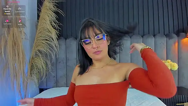 Nanda vixen  online show from 02.08.26