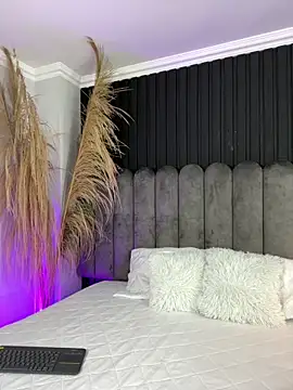 Nanda vixen  online show from 02.12.26