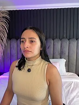 Nanda vixen  online show from 06.15.26