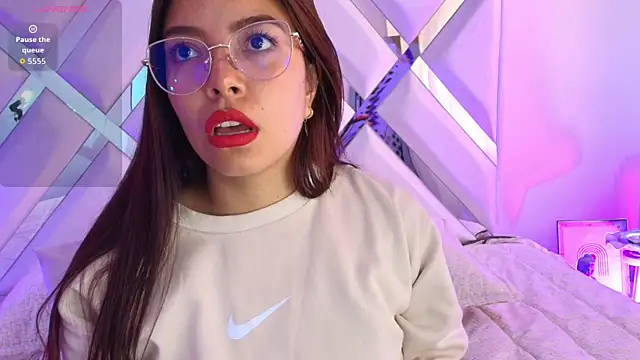 Ariana Castillo   online show from 02.23.26