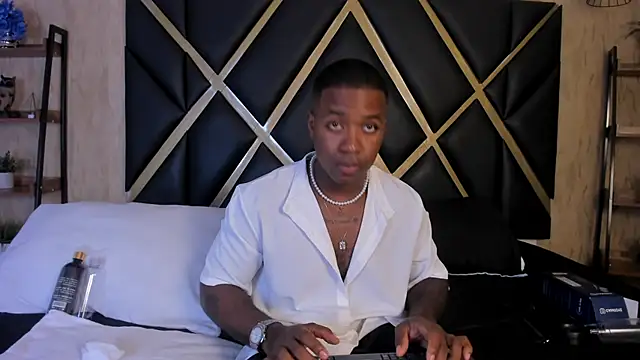 LuccianoDaytona online show from 03.02.26