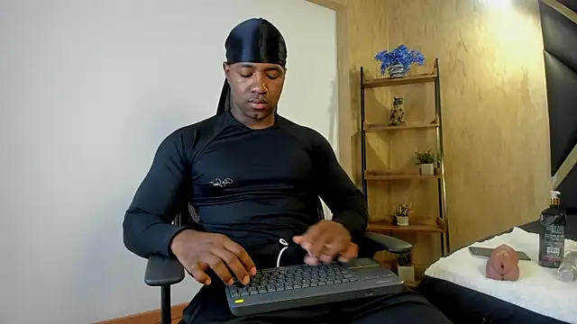 LuccianoDaytona online show from 03.12.26