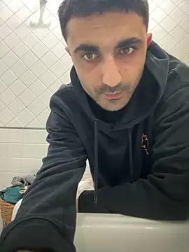 Snapshot of elia2711 chatting on 03.16.26 elia2711 online show from 03.16.26