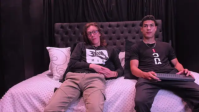 close friends online show from 03.21.26