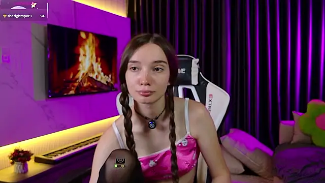 Snapshot of AnnyShore chatting on 03.07.26 AnnyShore online show from 03.07.26