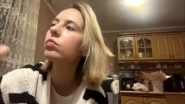 CharmingBlonde online show from 02.20.26