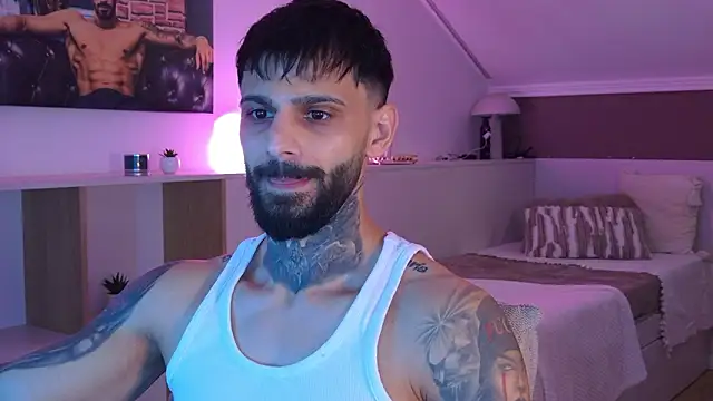 Snapshot of TristanGrey chatting on 03.09.26 TristanGrey online show from 03.09.26