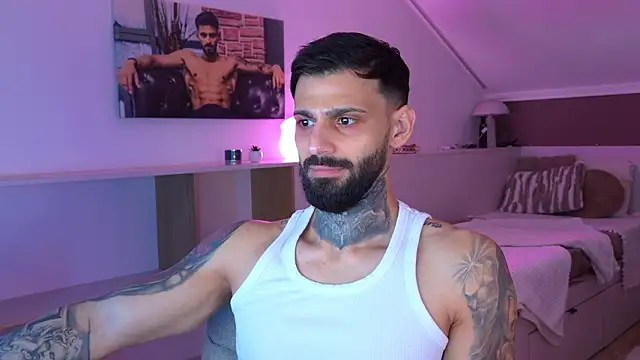 Snapshot of TristanGrey chatting on 03.12.26 TristanGrey online show from 03.12.26