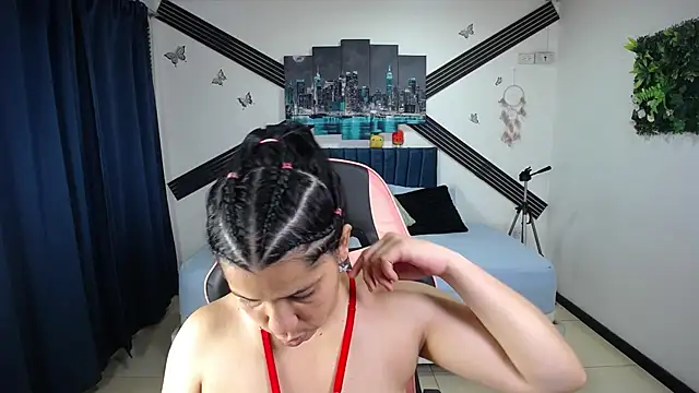Snapshot of Zalomme chatting on 06.30.26 Zalomme online show from 06.30.26