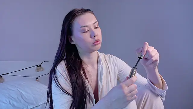 gwenonl1ne online show from 04.25.26