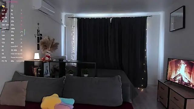 AmyLouWood online show from 02.21.26