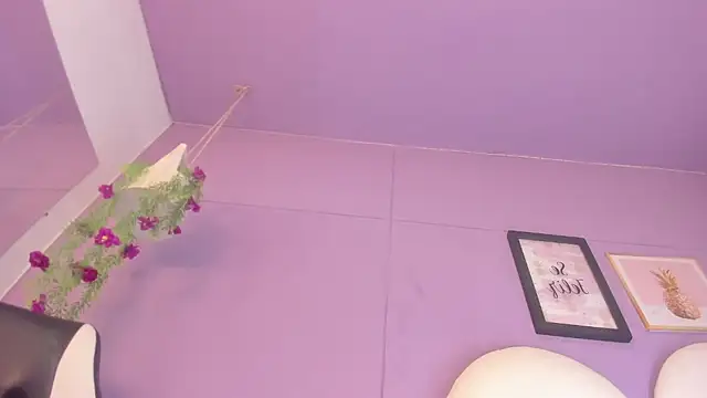 luna bradley  online show from 03.07.26