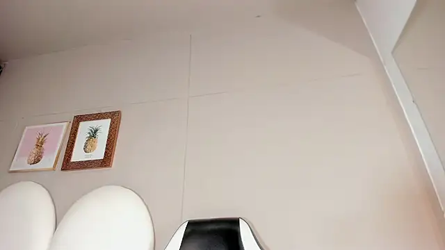 luna bradley  online show from 03.25.26