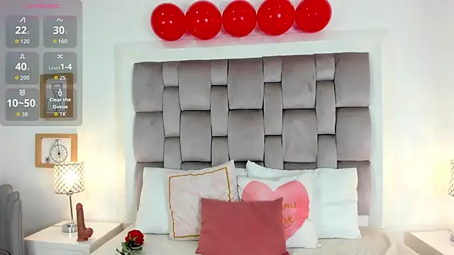 zharia lux 25 online show from 02.14.26