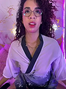 Snapshot of Woo_isDaphne chatting on 03.07.26 Woo isDaphne online show from 03.07.26