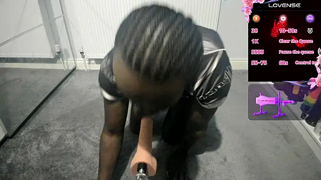 Snapshot of Fatale_Femboy chatting on 03.30.26 Fatale Femboy online show from 03.30.26