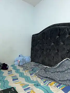 Snapshot of two_cam_latin chatting on 02.25.26 two cam latin online show from 02.25.26