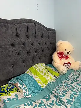 Snapshot of two_cam_latin chatting on 03.13.26 two cam latin online show from 03.13.26