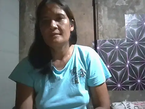 Wildhot Mommy online show from 03.04.26