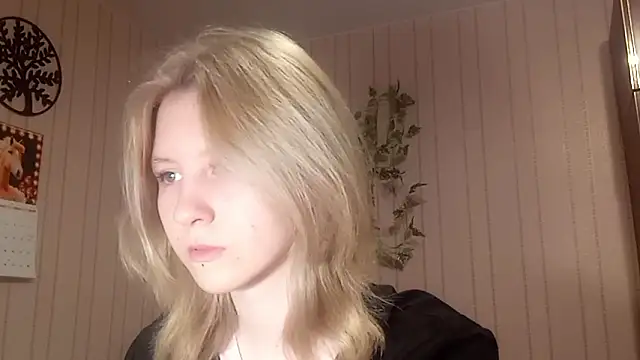 RunawayBr1de online show from 03.12.26