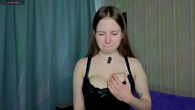 Snapshot of Eva__angel_ chatting on 03.29.26 Eva angel online show from 03.29.26