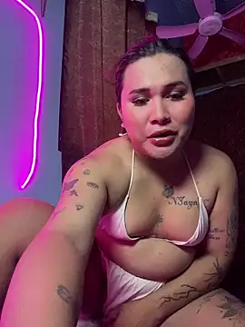 hollynicole online show from 06.14.26
