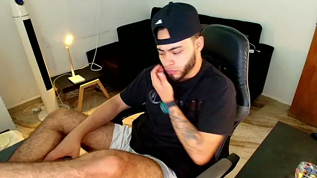 Xanderstone00 online show from 03.17.26