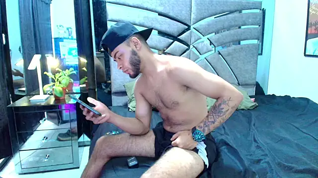 Xanderstone00 online show from 05.25.26