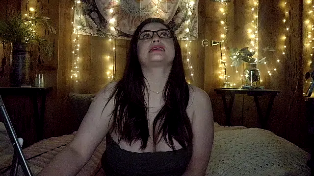 VelvetBrunetteXo online show from 04.26.26