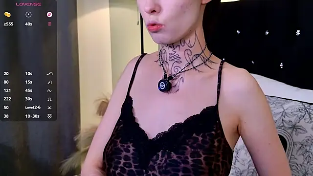 roxy morrison x online show from 07.31.26