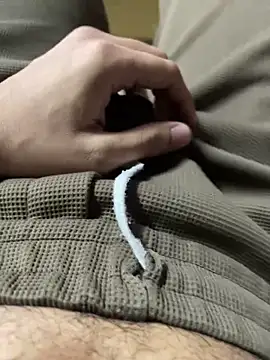 Snapshot of hassuniii chatting on 04.03.26 hassuniii online show from 04.03.26