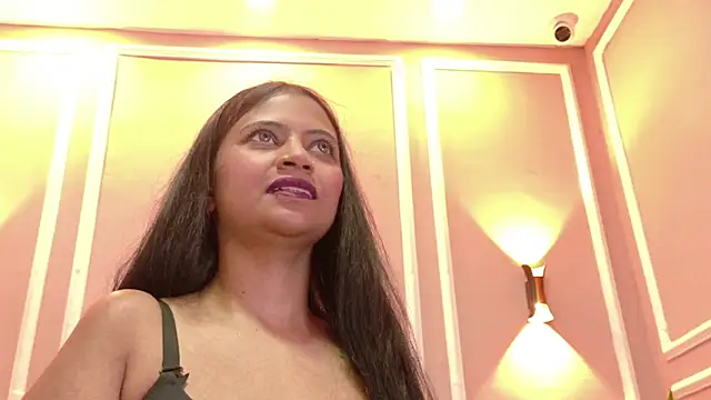 Snapshot of SuzyFox_ chatting on 03.04.26 SuzyFox online show from 03.04.26