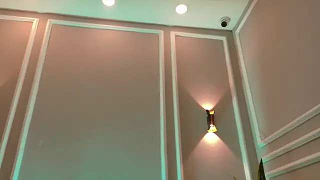 Snapshot of SuzyFox_ chatting on 03.15.26 SuzyFox online show from 03.15.26