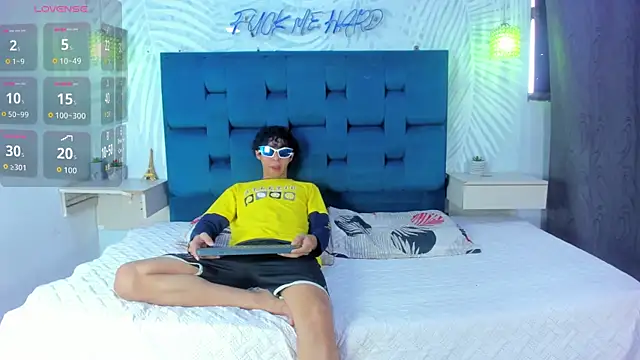 Snapshot of Adventurous_Boys chatting on 02.26.26 Adventurous Boys online show from 02.26.26