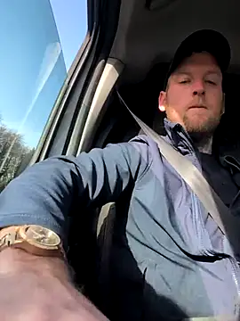 Snapshot of dave32000 chatting on 02.17.26 dave32000 online show from 02.17.26